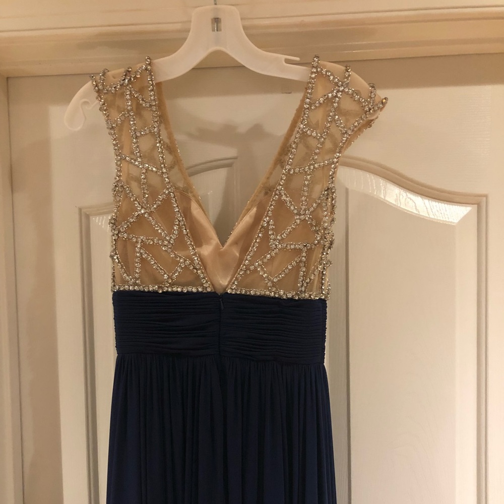 Prom/Formal Dress - Picture 2 of 4